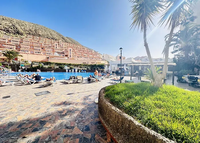 Pacific Harbor Pool View Apartment Los Cristianos (Tenerife)