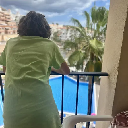 Pacific Harbor Pool View Apartman